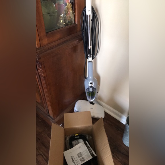 Steam Mop - 10-in-1 MultiPurpose Handheld Steam Cleaner Detachable Floor Steamer - Picture 8 of 10